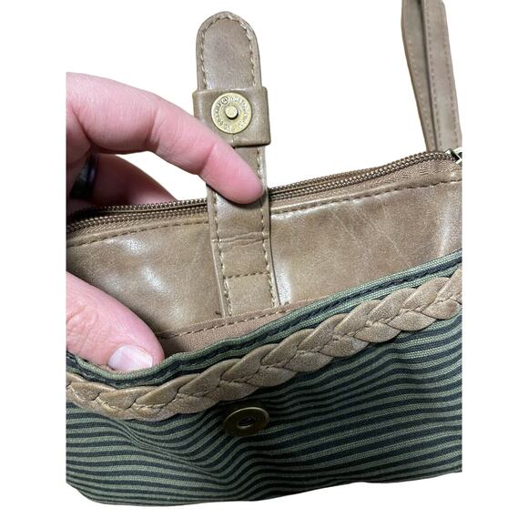 NEW w/Tags Belk True Craft Brown Ladies Wallet Wristlet NWT - Picture 3 of 5